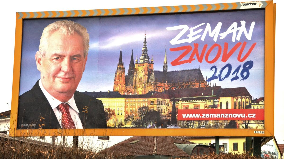 Zemanova kampaň třikrát porušila zákon, tvrdí úřad